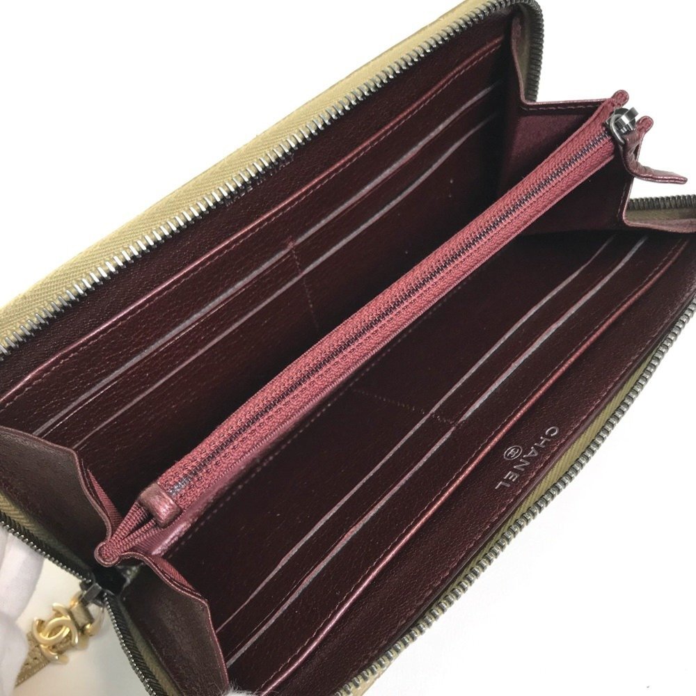CHANEL Authentic Gold Wallet - Picture 11 of 14